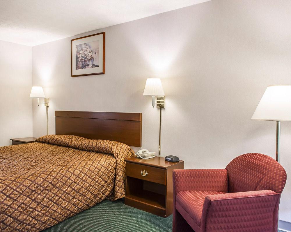 Red Roof Inn Walton - Richwood Εξωτερικό φωτογραφία