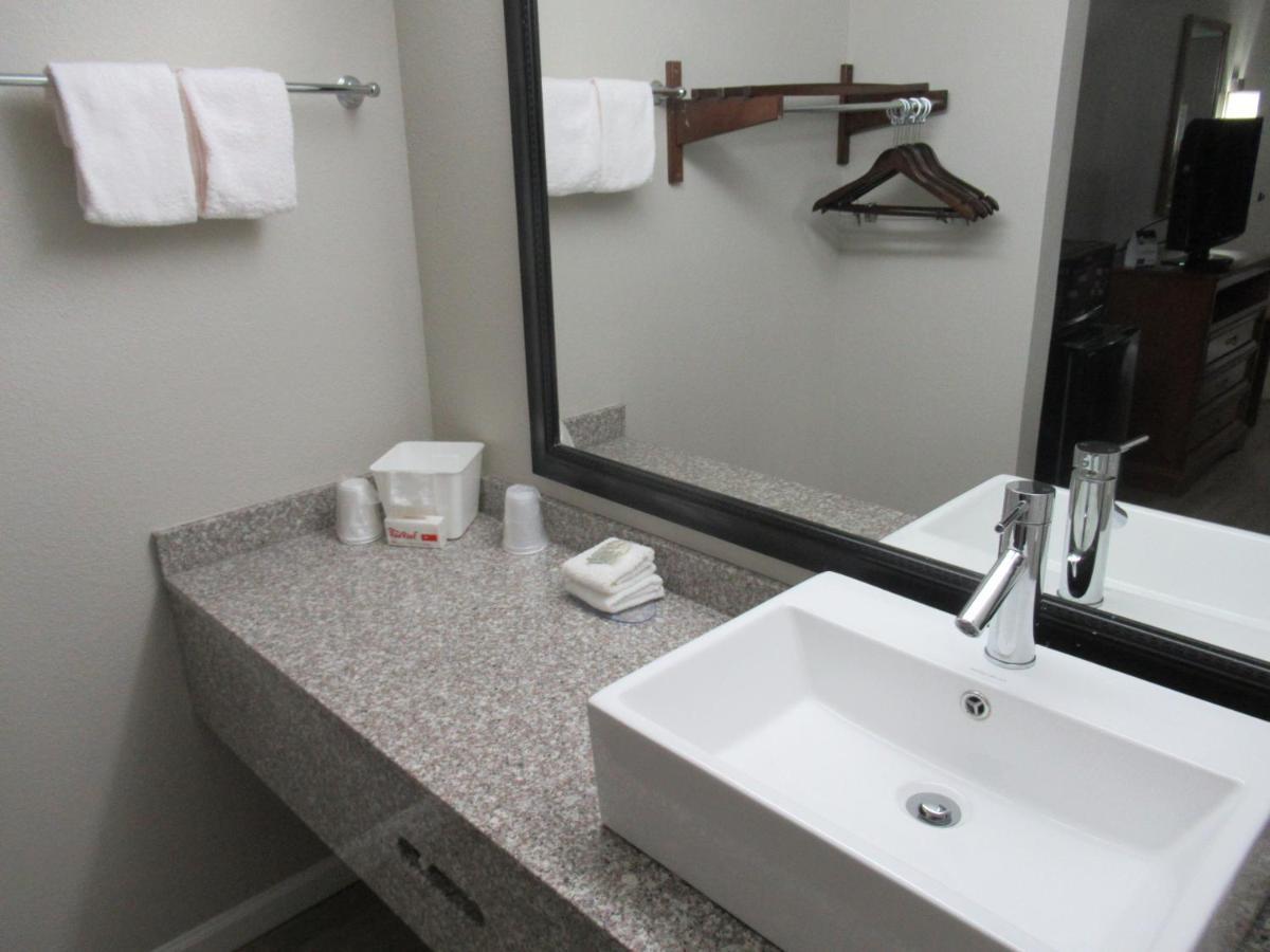 Red Roof Inn Walton - Richwood Εξωτερικό φωτογραφία