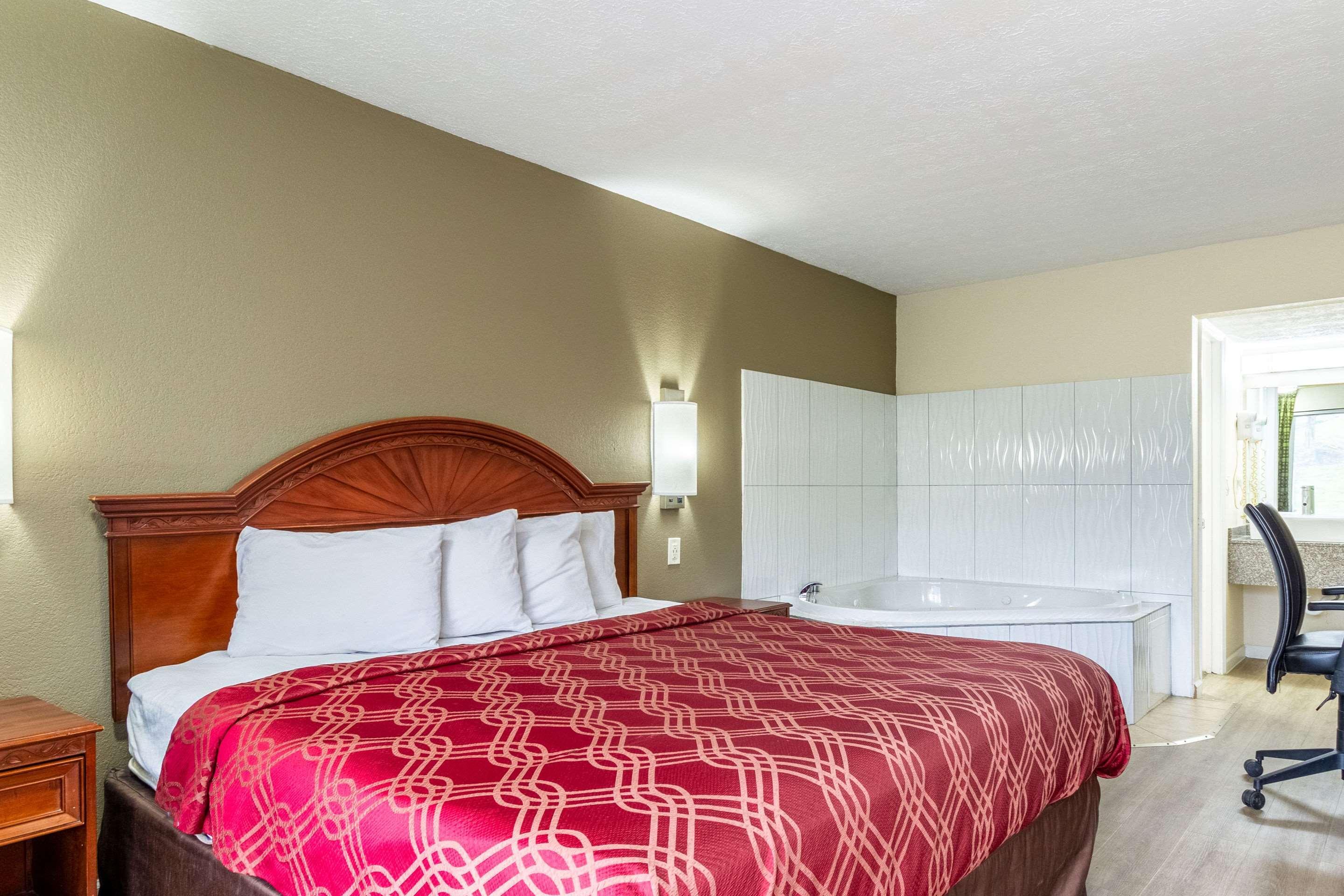 Red Roof Inn Walton - Richwood Εξωτερικό φωτογραφία