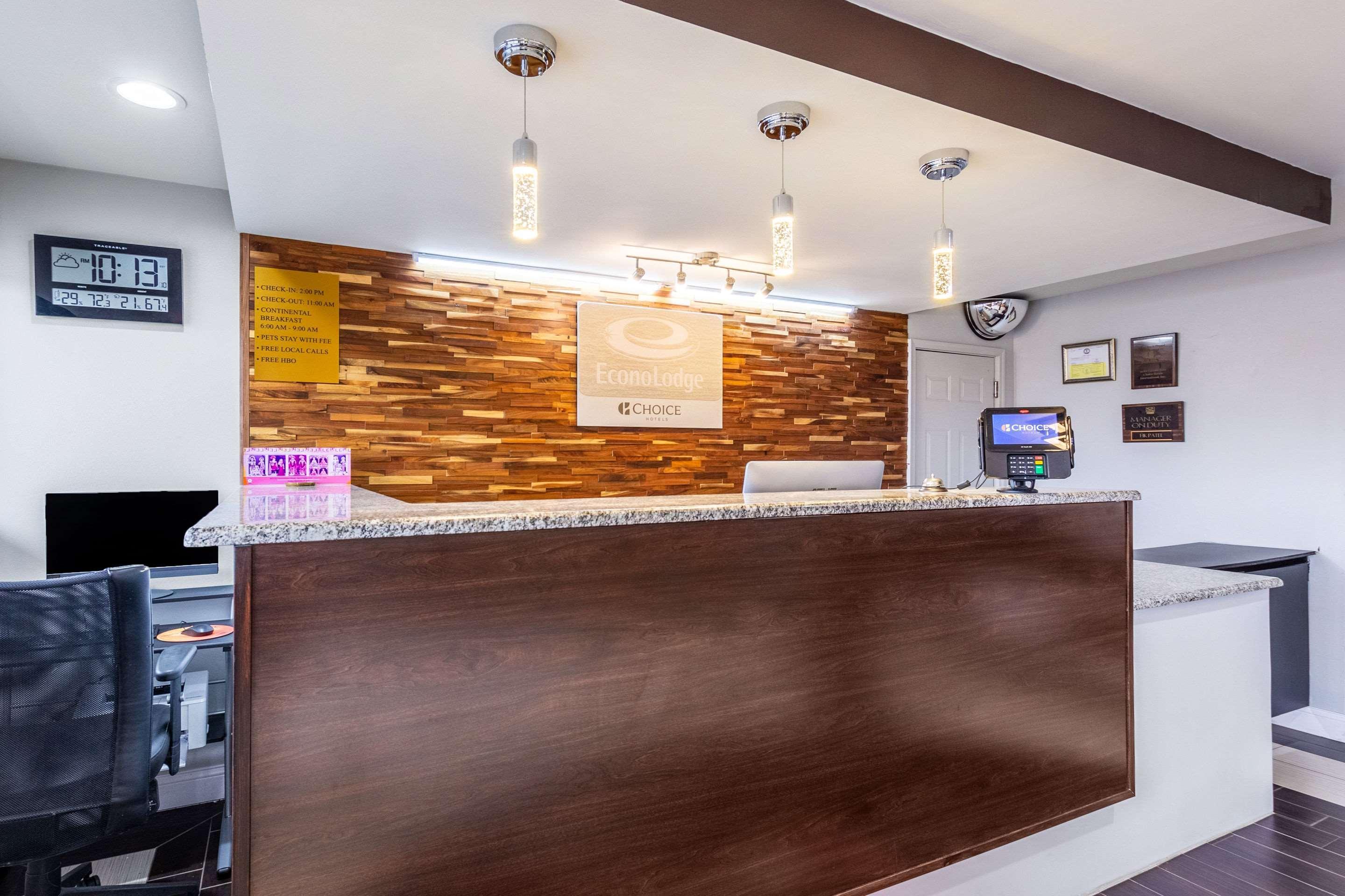 Red Roof Inn Walton - Richwood Εξωτερικό φωτογραφία